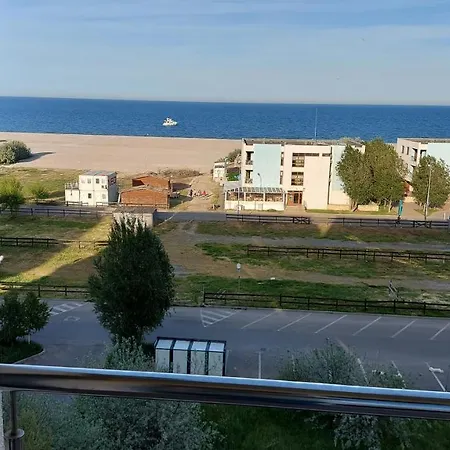 Summerland Seaview アパート