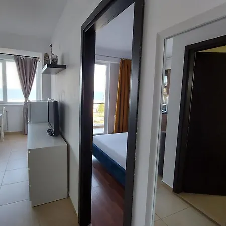 Summerland Seaview شقة