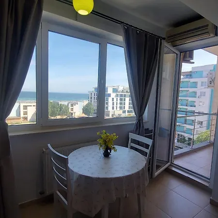 شقة Summerland Seaview *