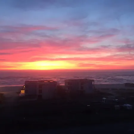 Summerland Seaview アパート