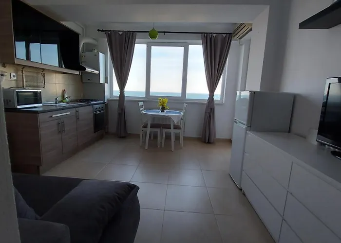 Summerland Seaview Mamaia