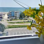 Summerland Seaview Apartman *